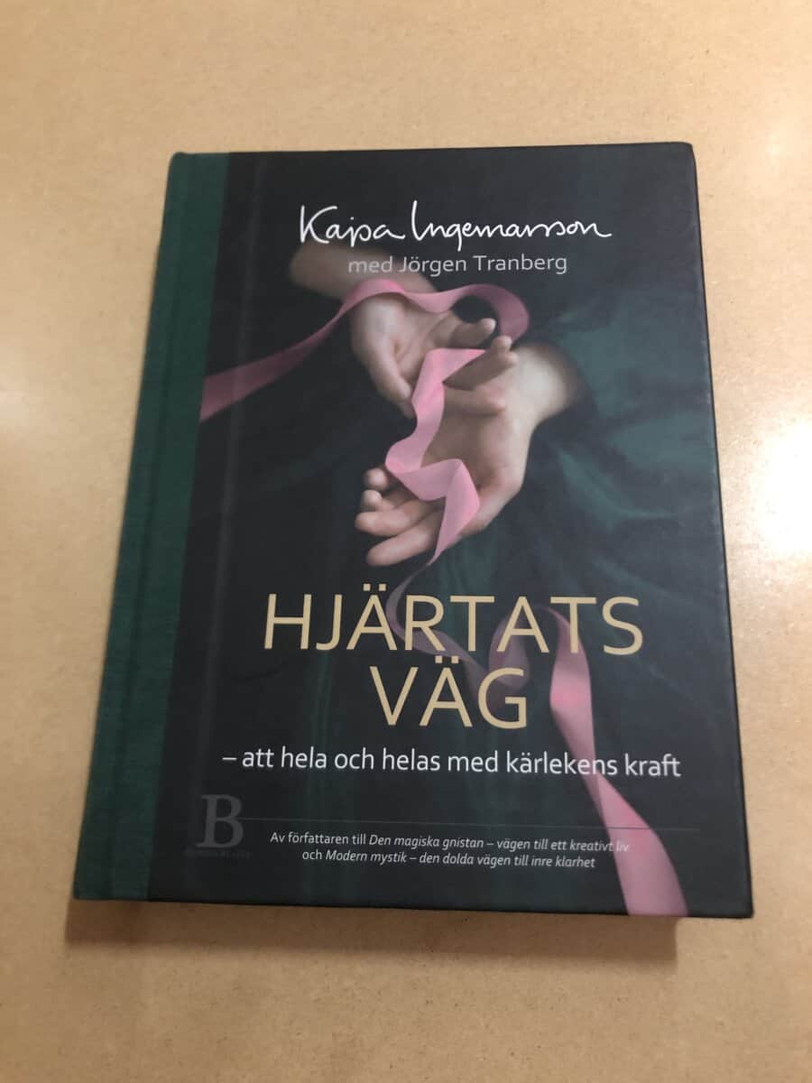Kajsa Ingemarsson : Hjärtats väg att hela och helas med kärlekens kraft