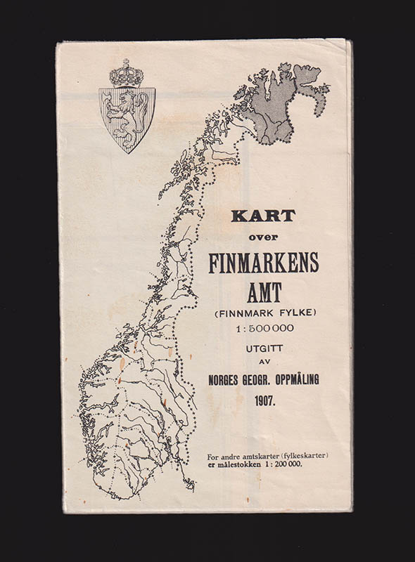 Kart over Finmarkens amt (Finnmark fylke). 1:500 000. Utgitt av Norges Geogr. Opmåling 1907. Ájour 1954