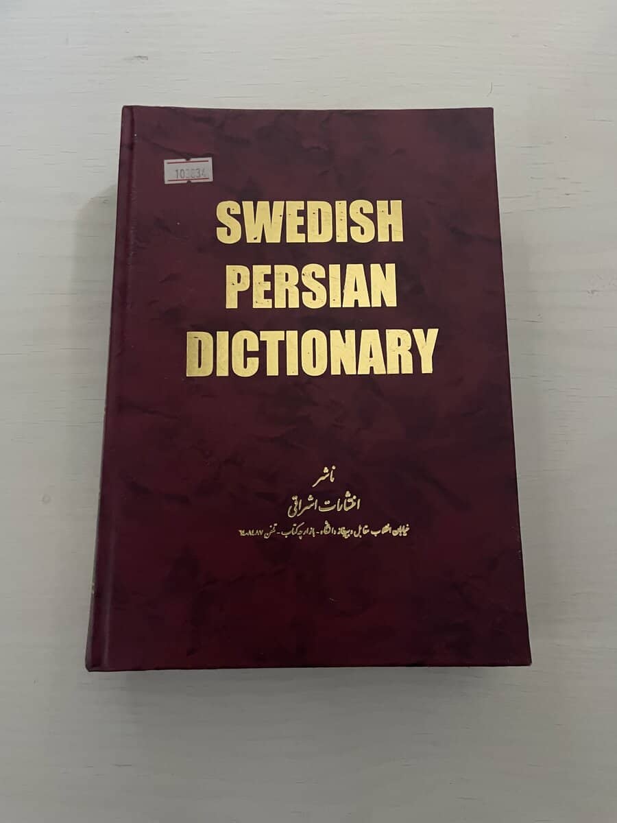 Keuomars Parsay : Svensk-persisk ordbok - Swedish Persian Dictionary
