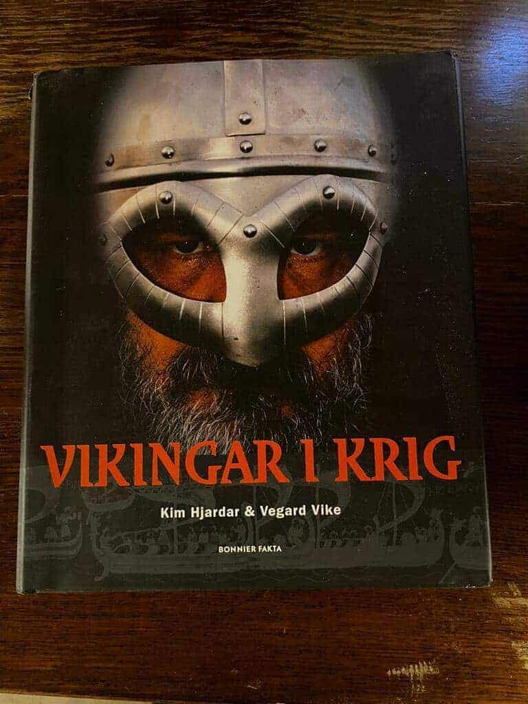 Kim Hjardar : Vikingar i krig