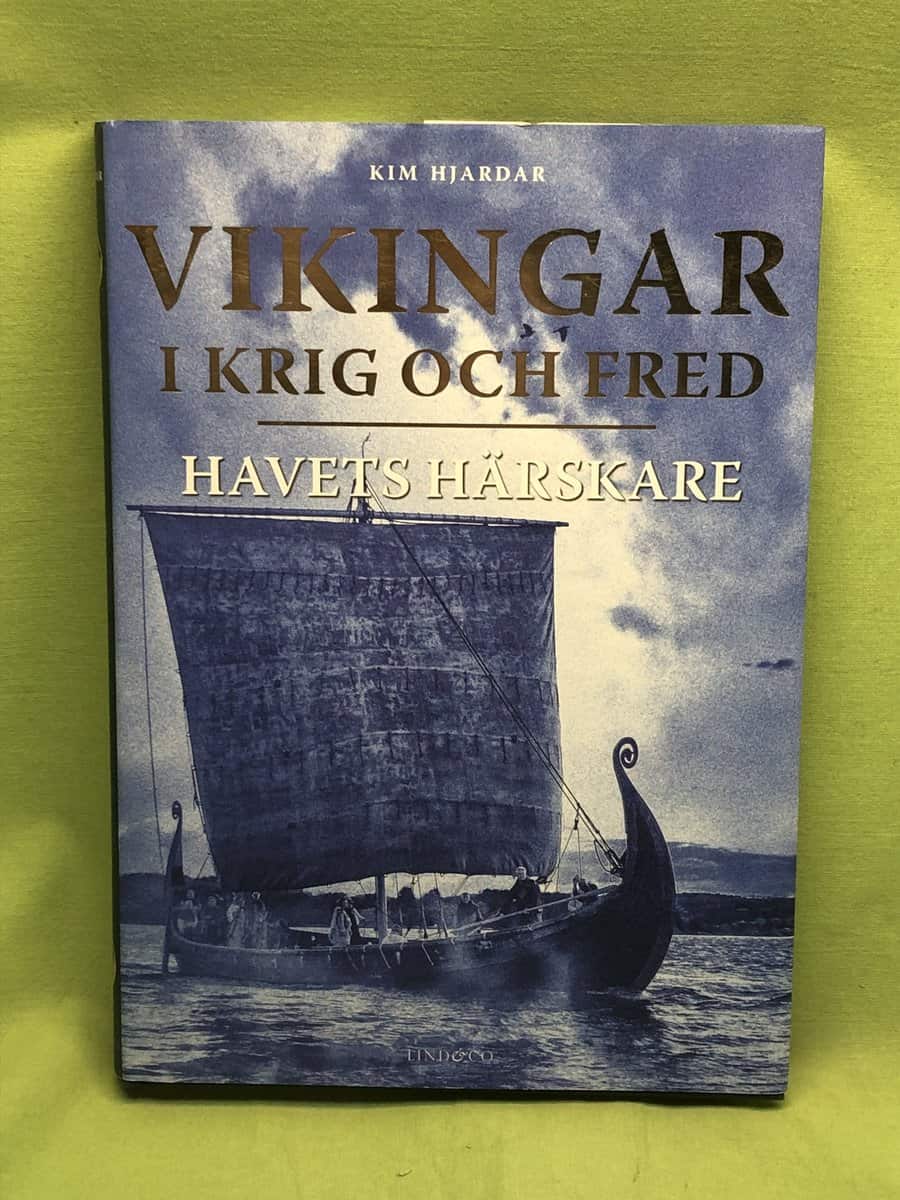 Kim Hjardar : Vikingar i krig och fred