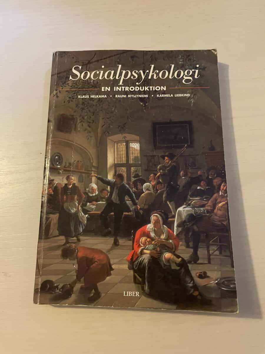 Klaus Helkama : Socialpsykologi en introduktion