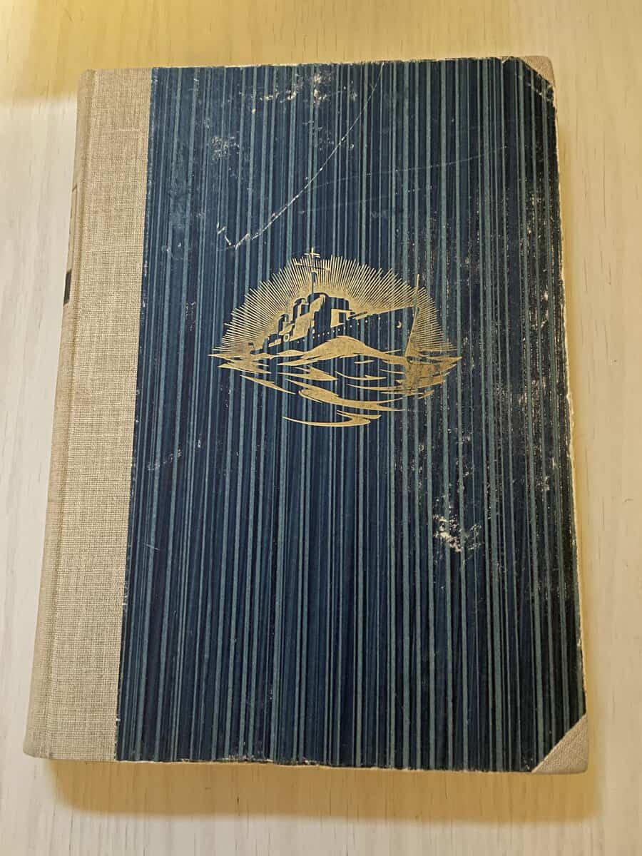 Kristian Berg : Sveriges flotta Treudden - Årgång 1946