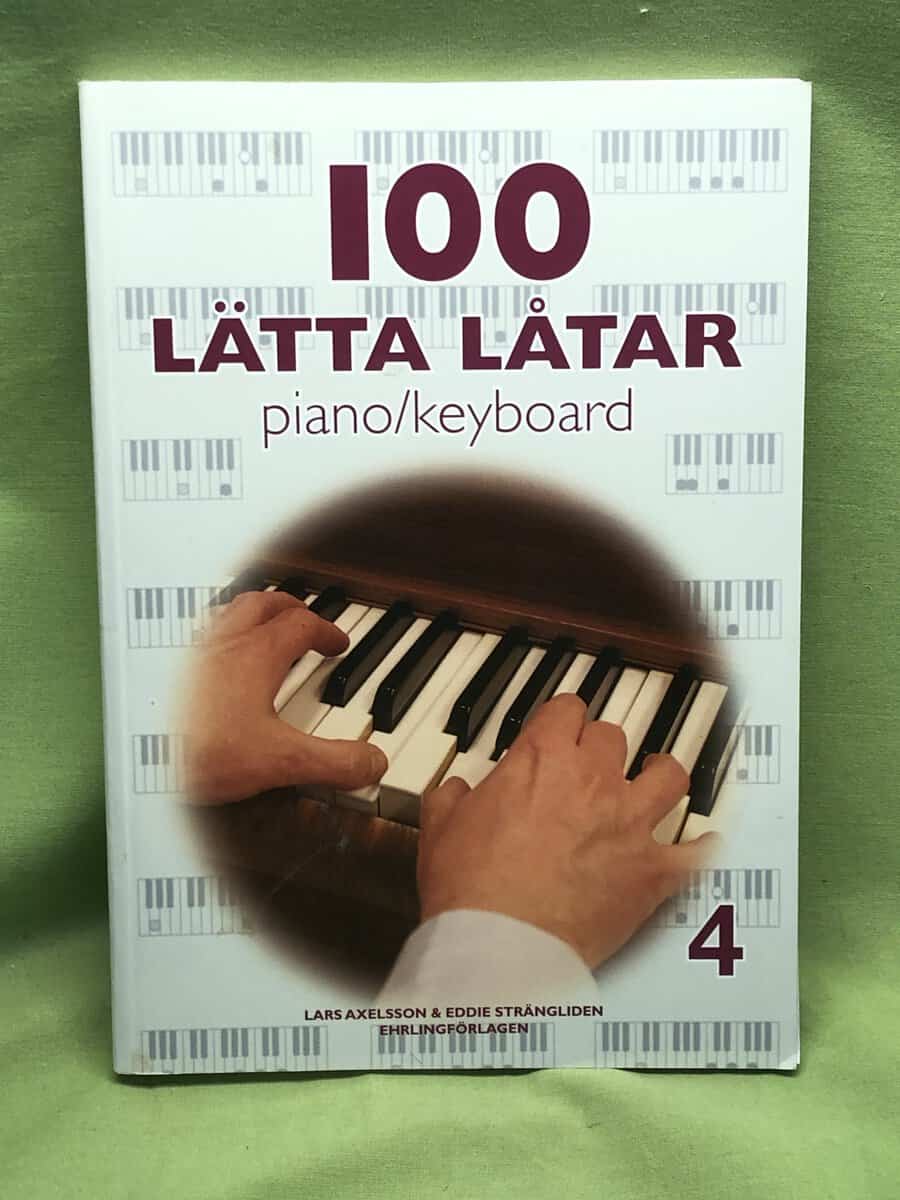 Lars Axelsson ; Eddie Strängliden : 100 lätta låtar [Musiktryck] piano/keyboard - 4