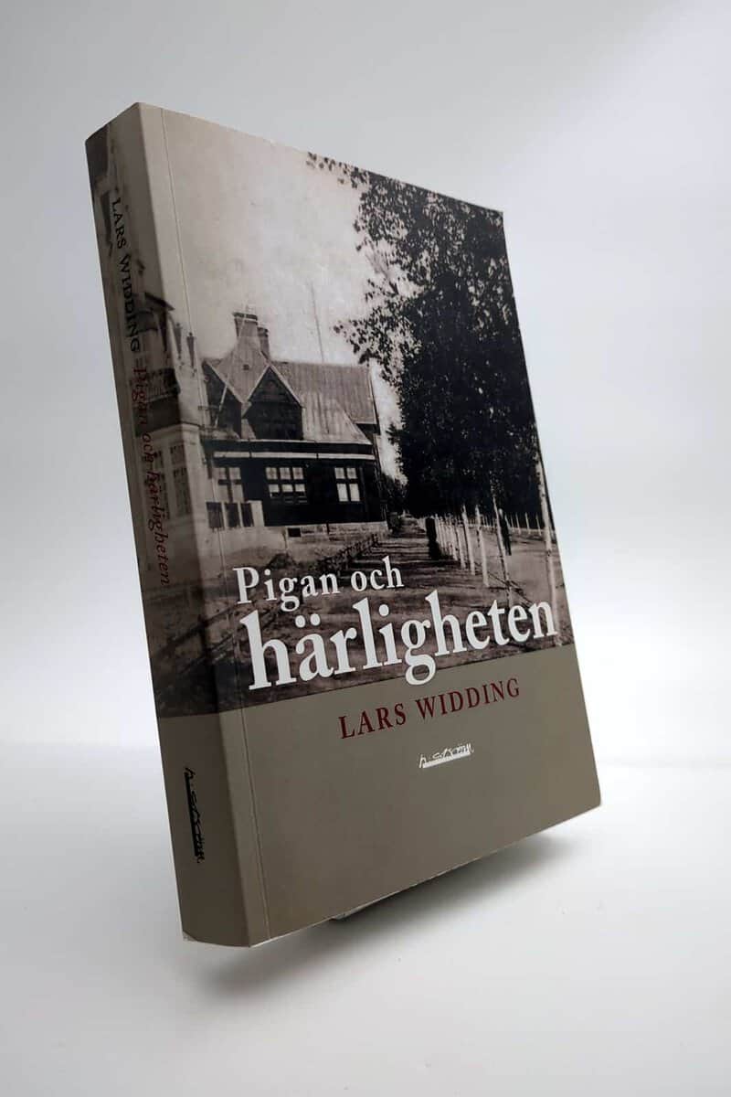 Lars Widding : Pigan och härligheten