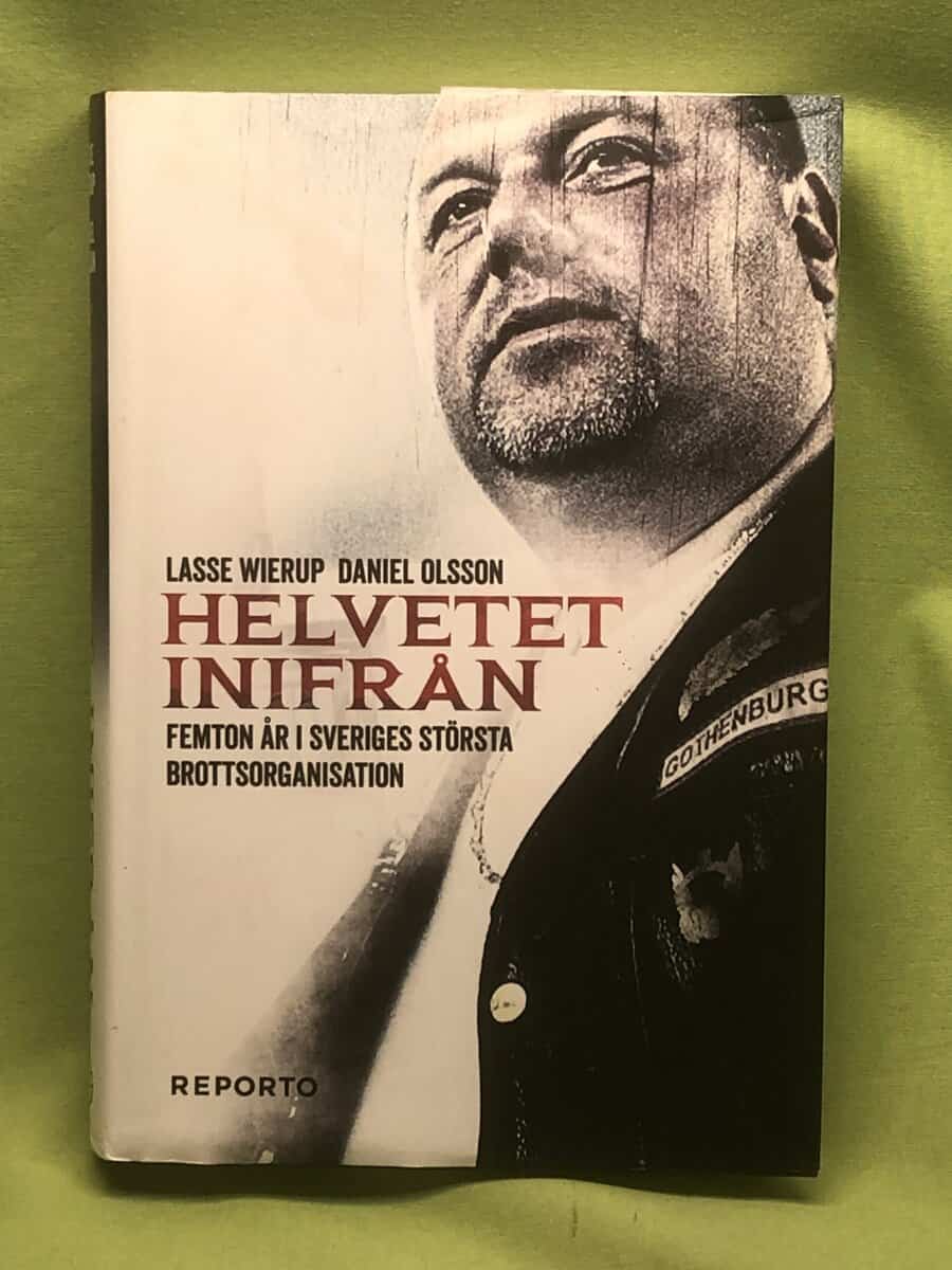 Lasse Wierup : Helvetet inifrån