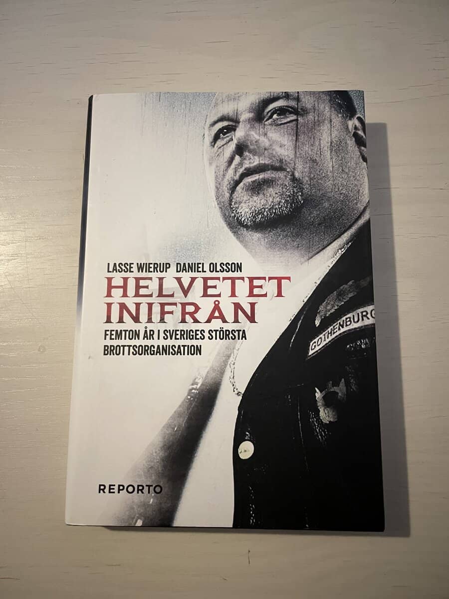 Lasse Wierup : Helvetet inifrån