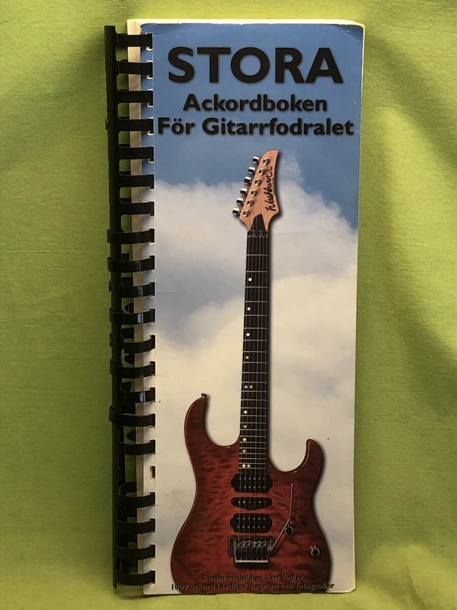 Len Vogler : Stora ackordboken för gitarrfodralet [Musiktryck]