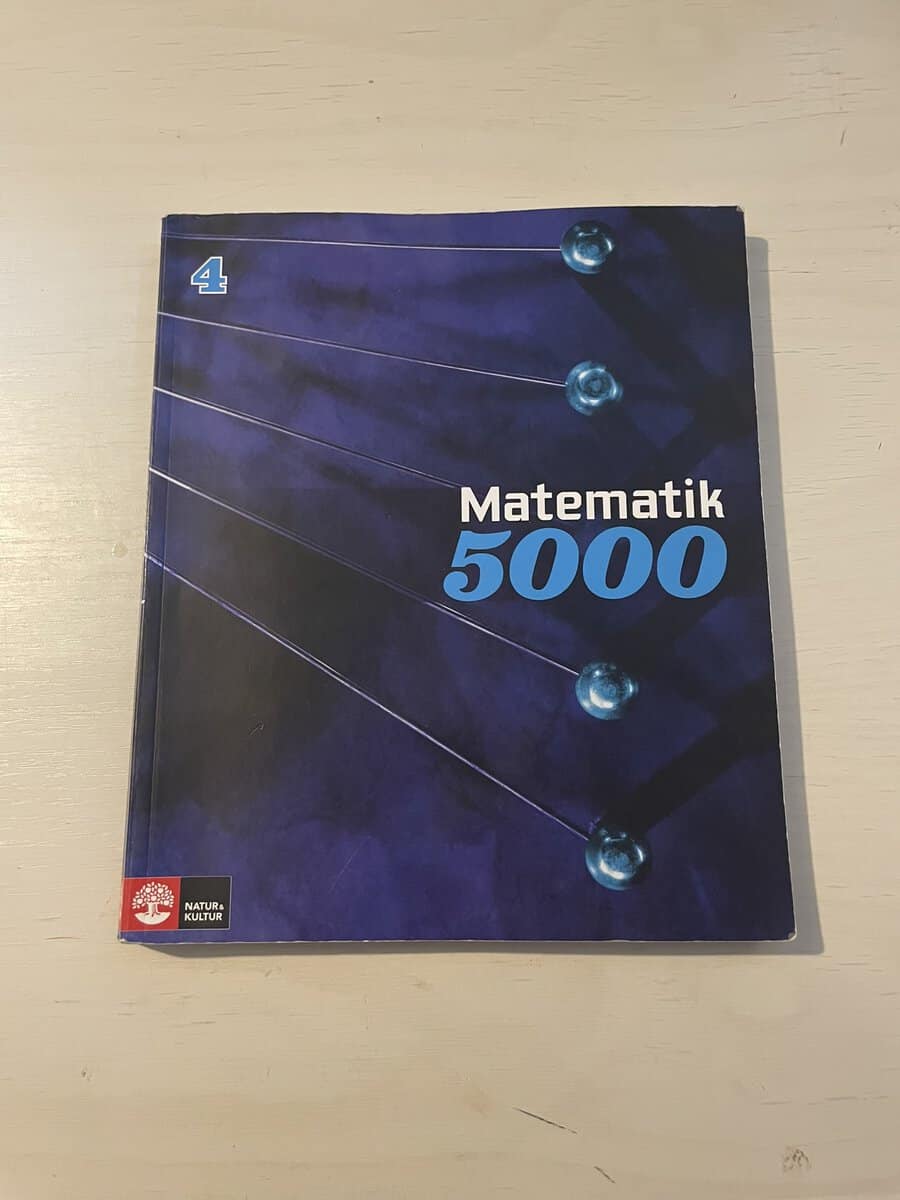 Lena Alfredsson : Matematik 5000 4 - blå lärobok
