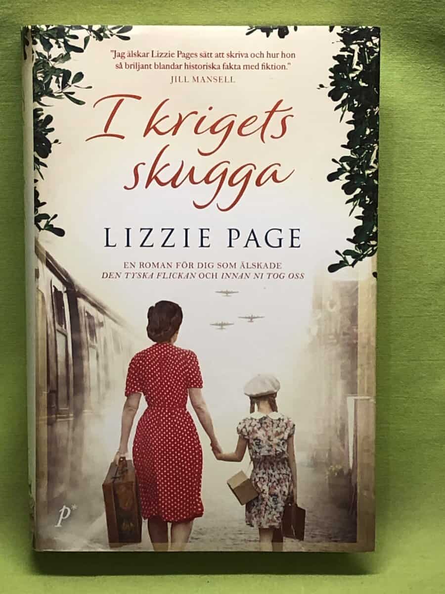 Lizzie Page : I krigets skugga