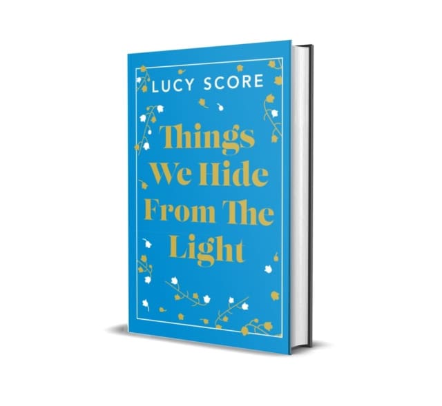 Lucy Score : Things We Hide From The Light