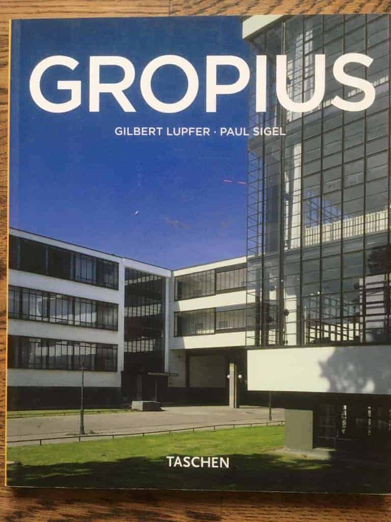 Lupfer ; Sigel : Walter Gropius