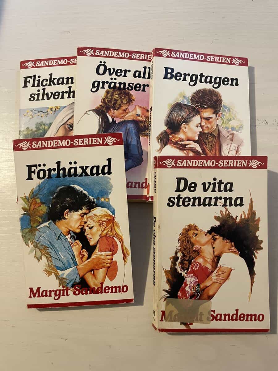 Margit Sandemo : Sandemoserien 6-10 - Flickan med silverhåret - Över alla gränser - Bergtagen - De vita stenarna - Förhäxad
