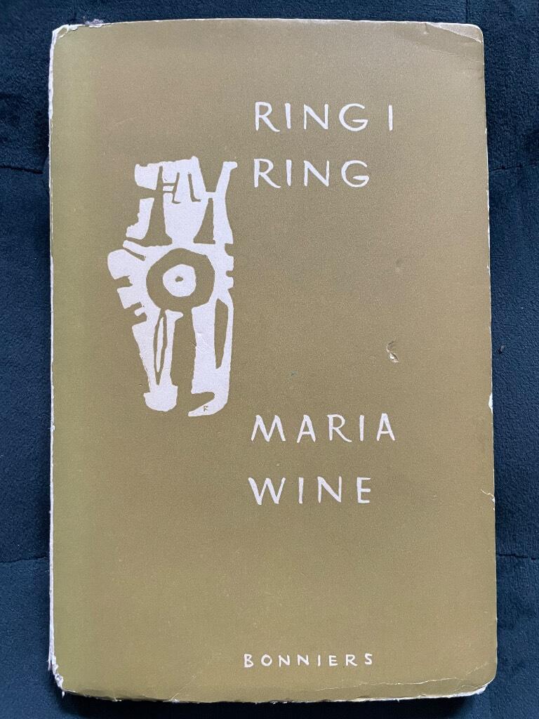 Maria Wine : Ring i ring