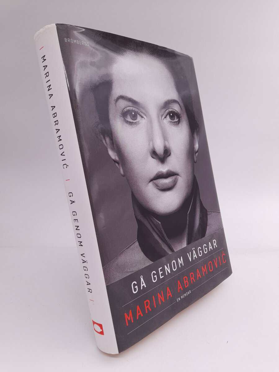Marina Abramovic : Gå genom väggar