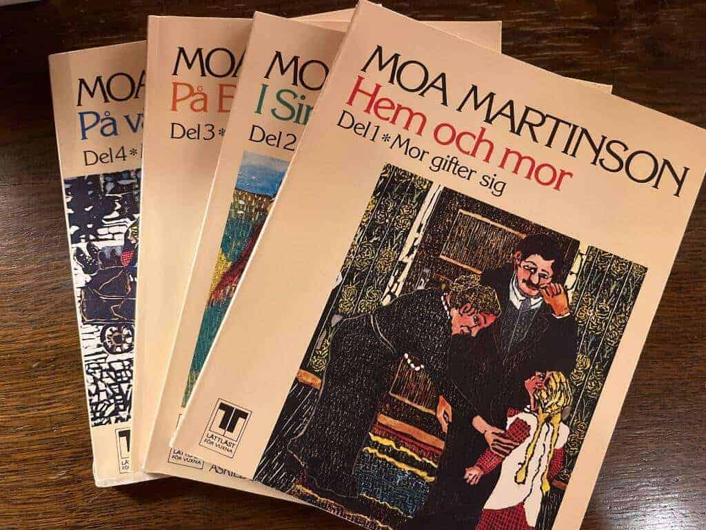 Martinson, Moa ; Johnson, Molly ; Aulio-Paananen, Thelma : Mor gifter sig 1-4