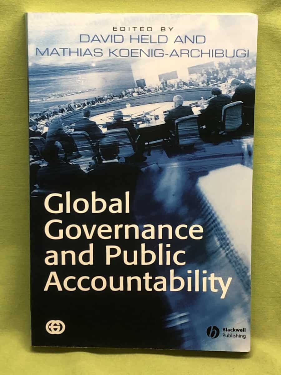 Mathias Koenig-Archibugi David Held : Global governance and public accountability