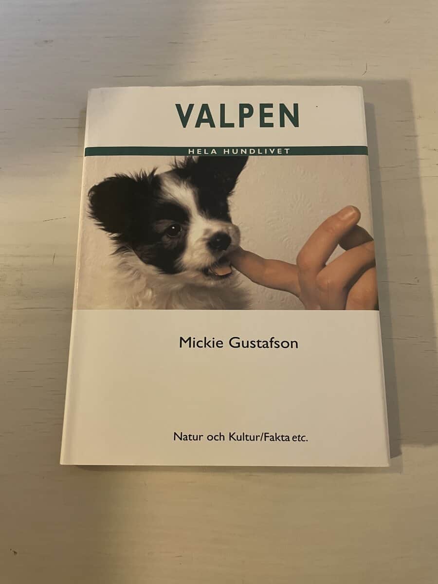 Mickie Gustafson : Valpen