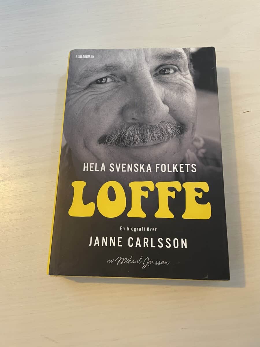 Mikael Jansson : Hela svenska folkets Loffe en biografi över Janne Carlsson