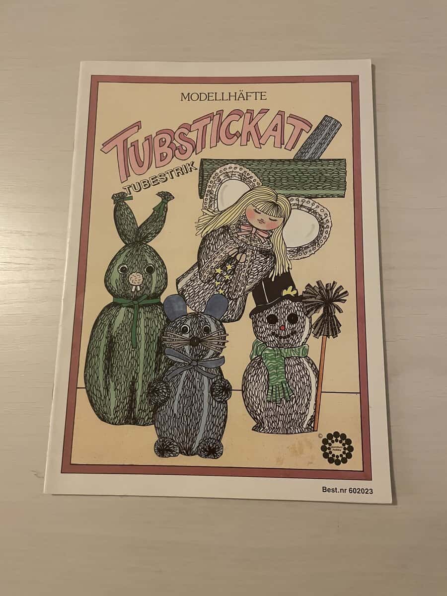 Modellhäfte - Tubstickat tubestrik