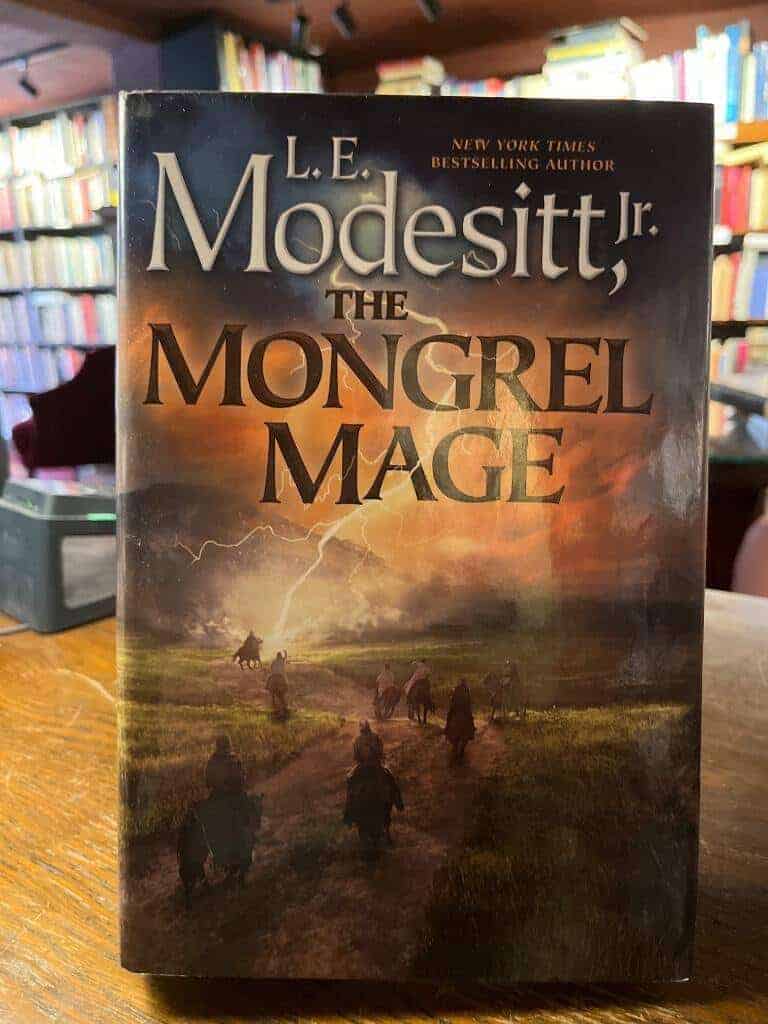 Modesitt, L. E., Jr. : The mongrel mage
