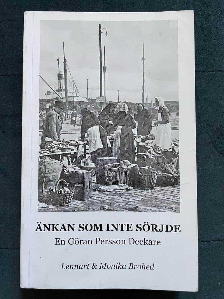 Monika Brohed ; Lennart Brohed : Änkan som inte sörjde