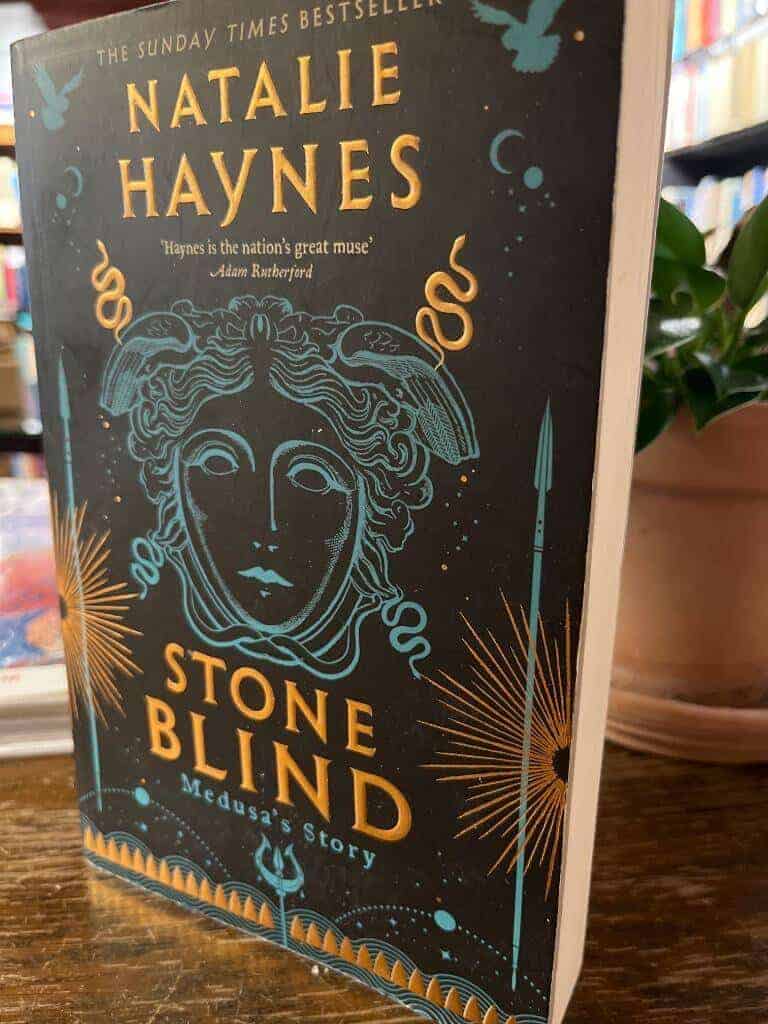 Natalie Haynes : Stone Blind