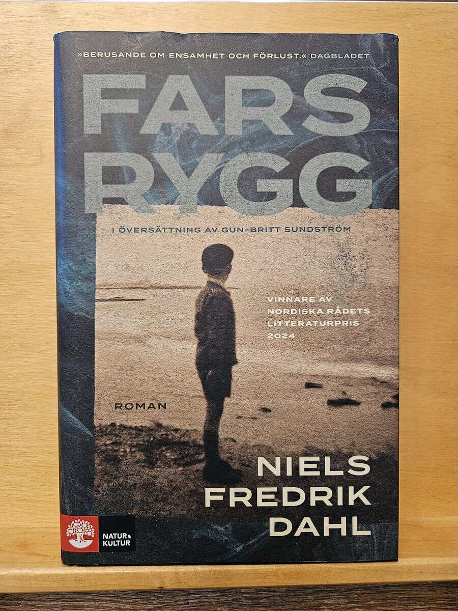 Niels Fredrik Dahl : Fars rygg