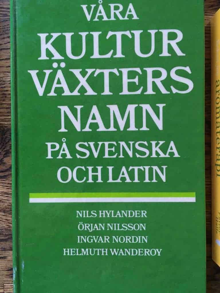 Nils Hylander : Våra kulturväxters namn på svenska och latin