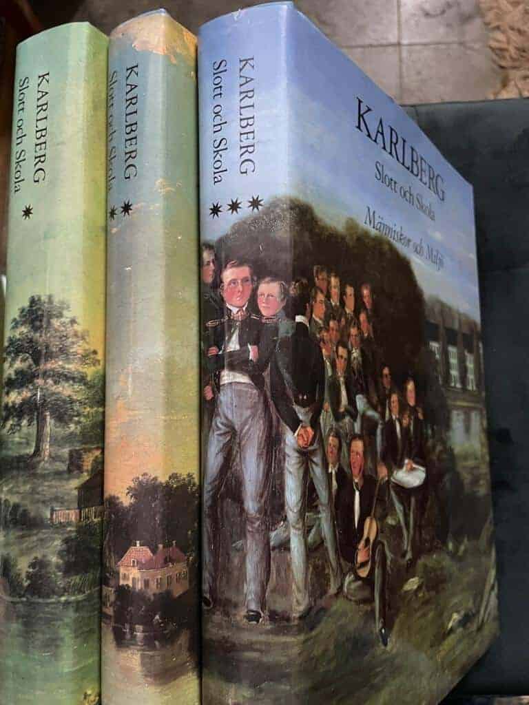 Norberg, Erik ; Bengt M Holmquist ; Bo Kjellander (red.) : KARLBERG. Slott och Skola I-III (komplett)