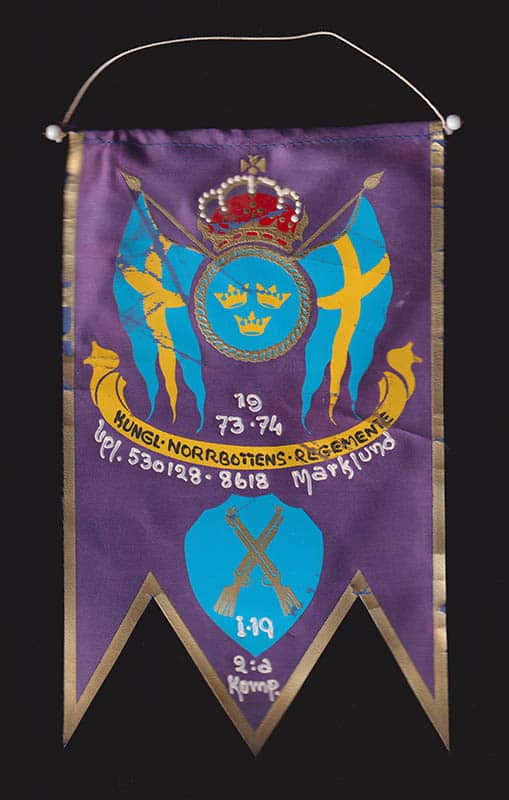 [Norrlands artilleriregemente (A 4) ; Bordsflagga utan stång] : Kungl. Norrbottens Regemente I 19