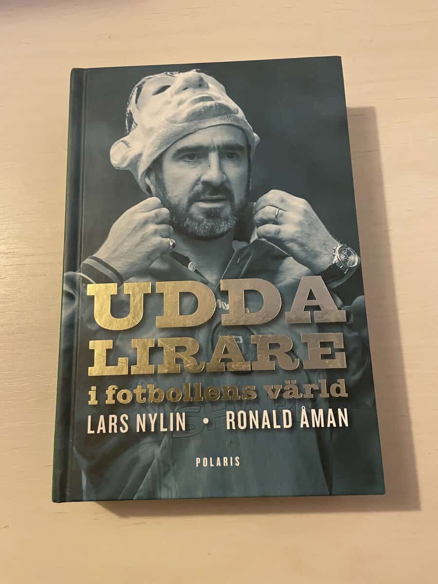 Nylin, Lars, Åman, Ronald : Udda lirare i fotbollens värld