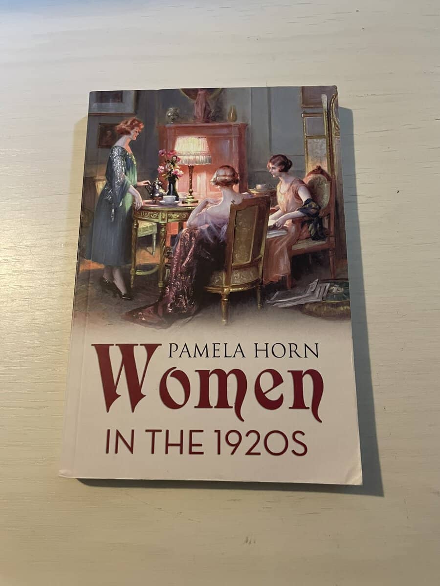 Pamela Horn : Women in the 1920s