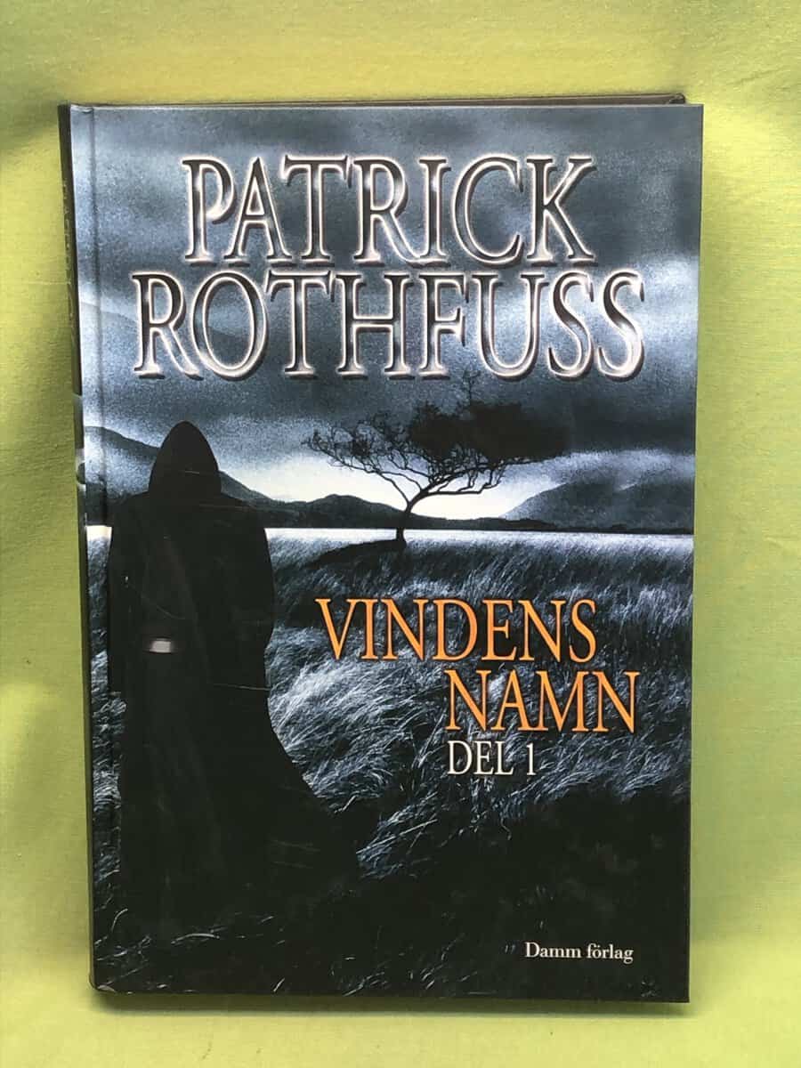 Patrick Rothfuss : Vindens namn del 1