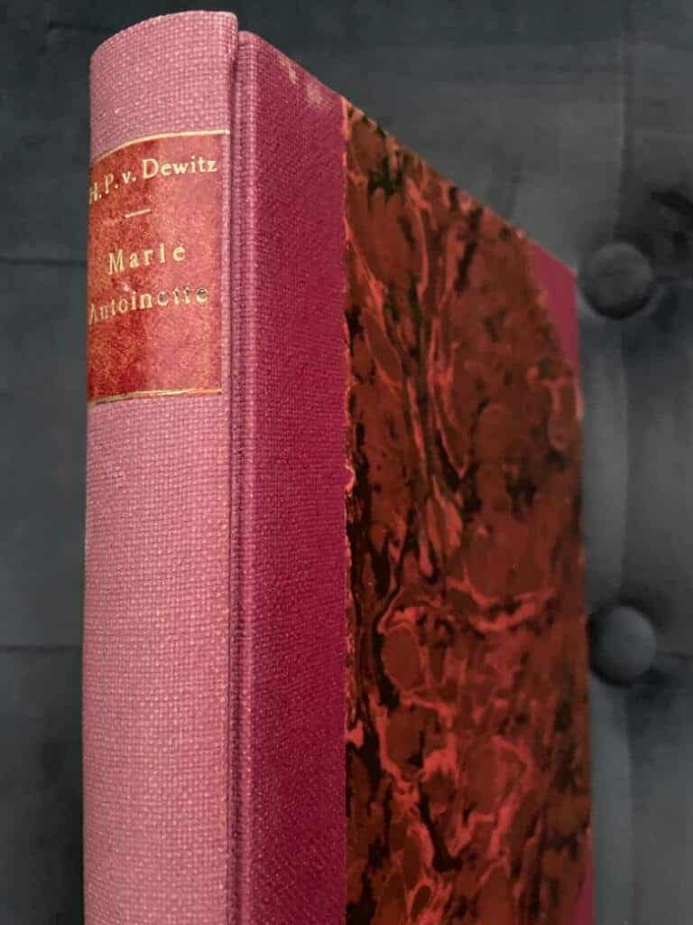 Prehn von Dewitz. H. : Marie Antoinette drottning av Frankrike. En lättsinnig och olycklig kvinnas roman.