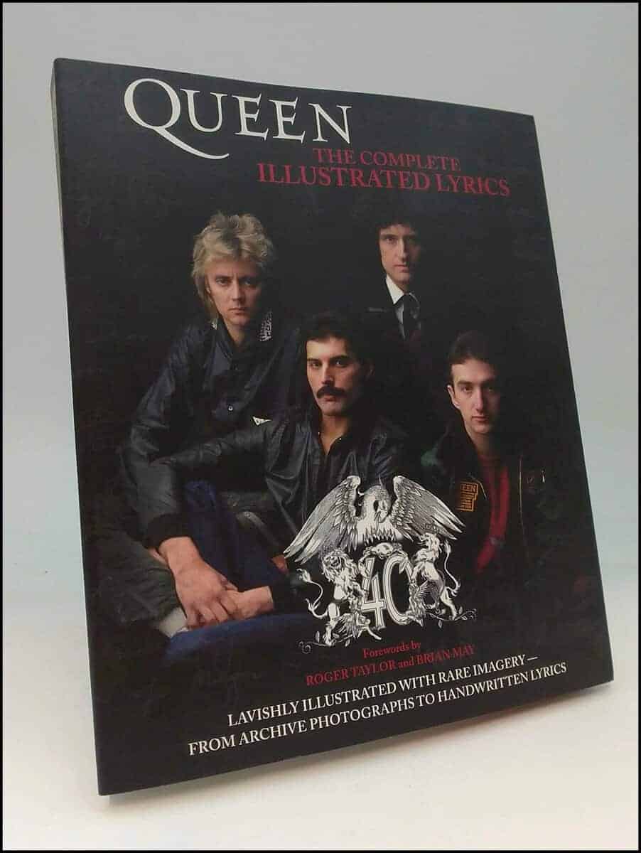 Queen : Queen