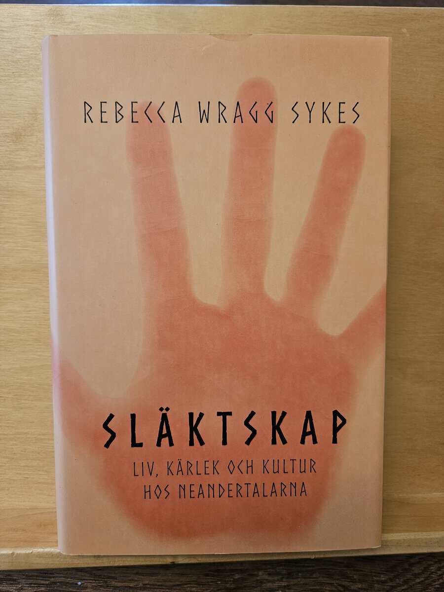 Rebecca Wragg Sykes : Släktskap