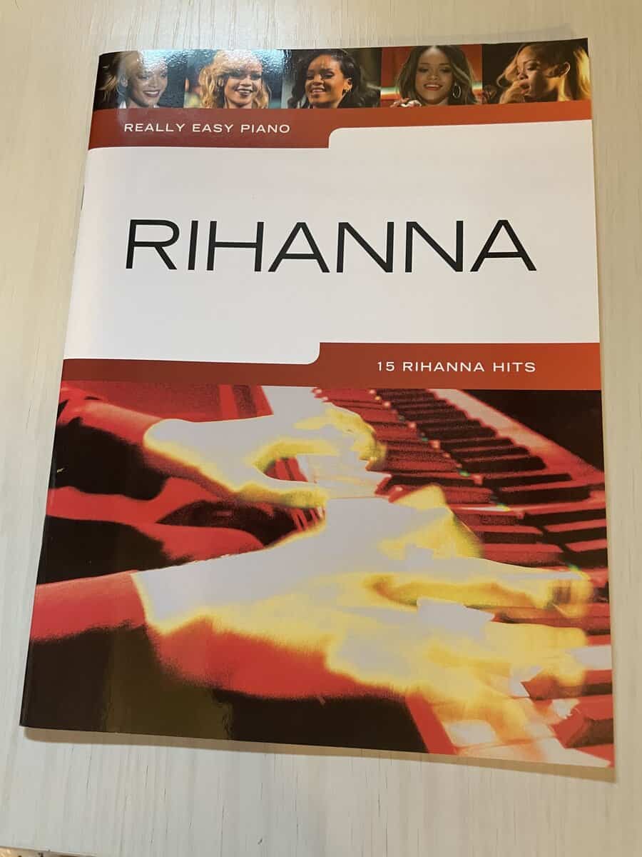 Rihanna [Musiktryck] [15 Rihanna hits]