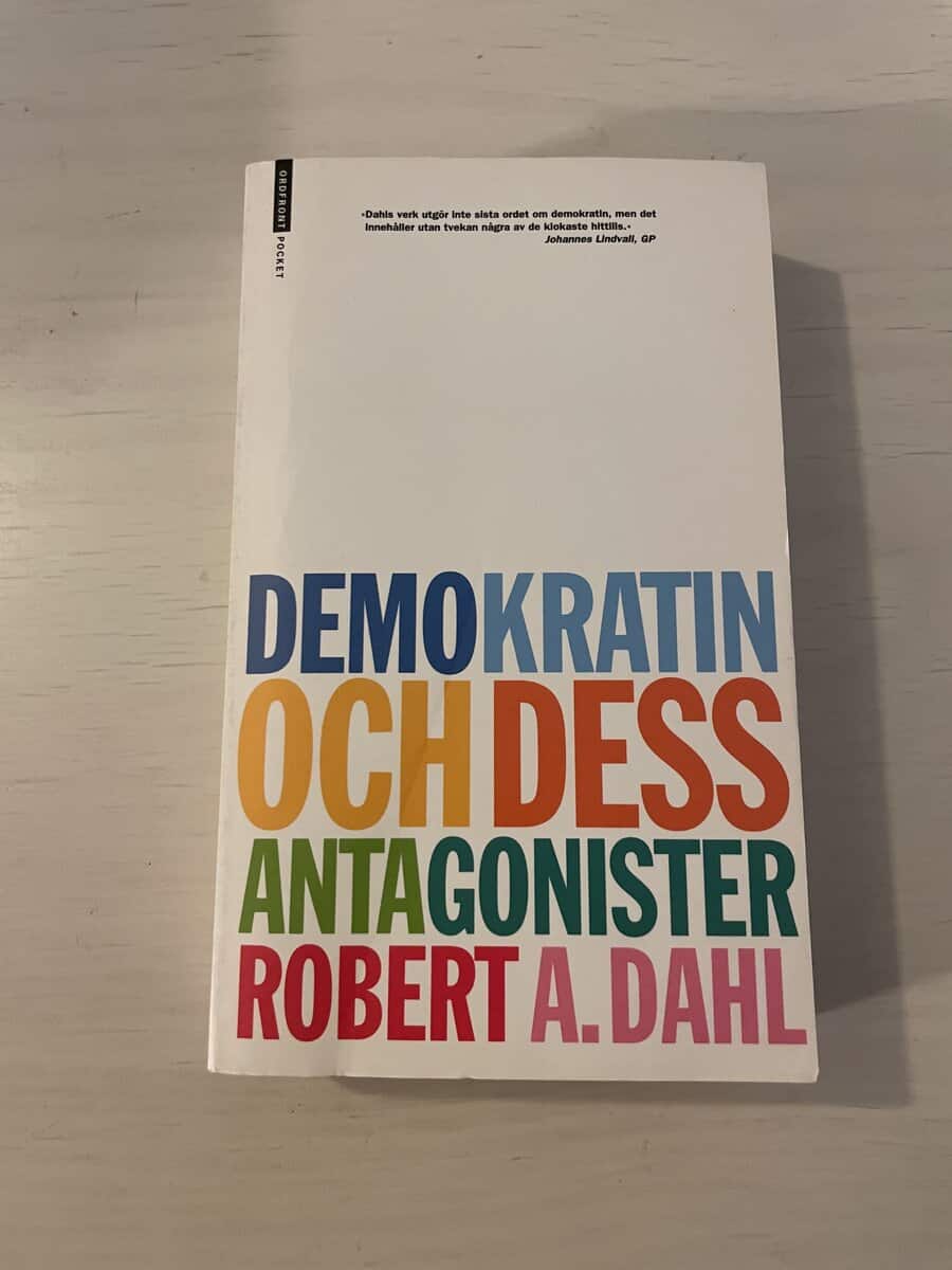 Robert A. Dahl : Demokratin och dess antagonister