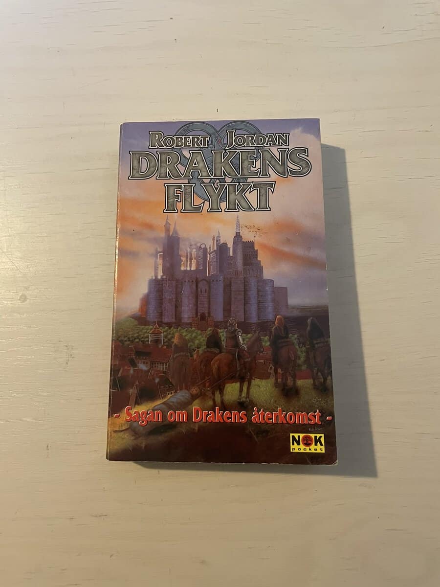 Robert Jordan : Sagan om drakens återkomst 5 - Drakens flykt