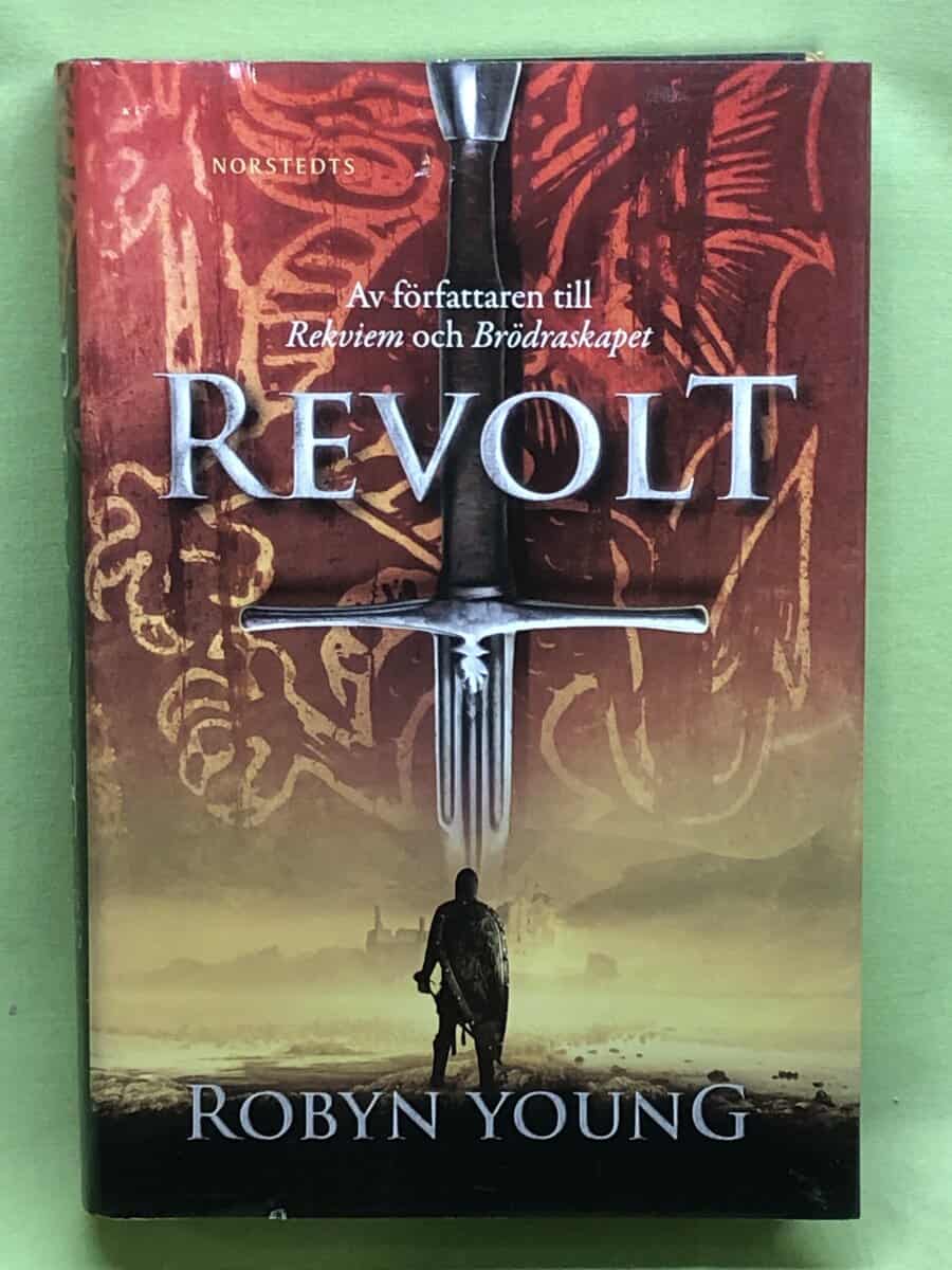 Robyn Young : Revolt