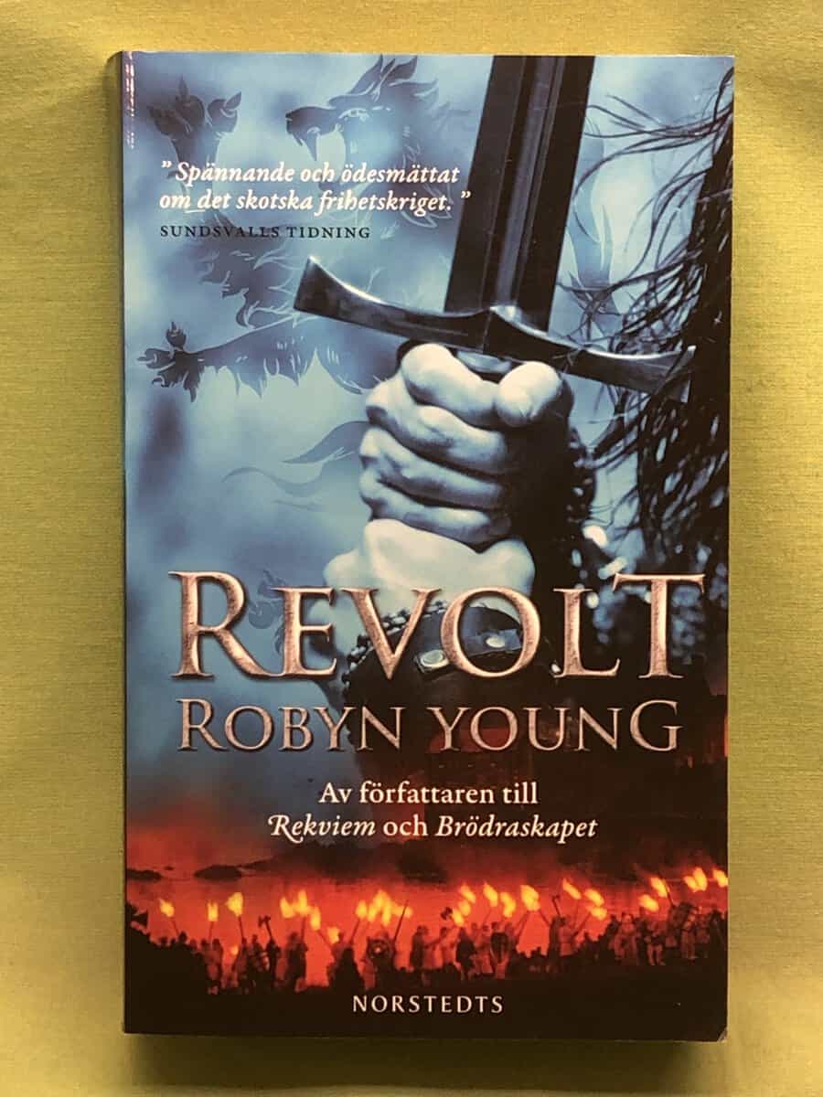 Robyn Young : Revolt