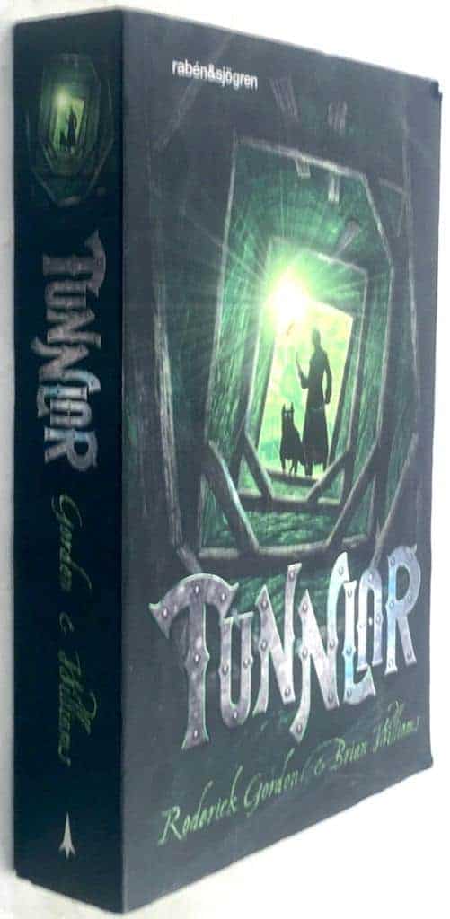 Roderick Gordon ; Brian Williams : Tunnlar - Bok 1