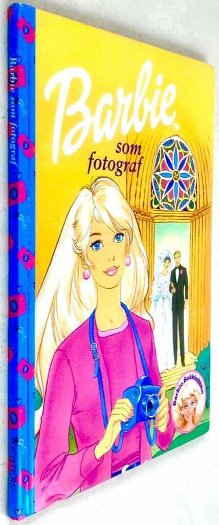 Sara Hemmel : Barbie som fotograf