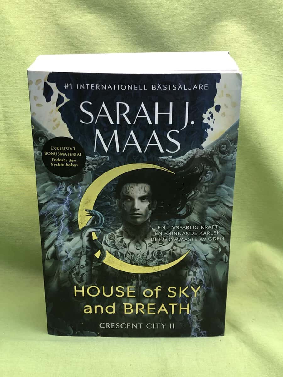 Sarah J. Maas : Crescent City II