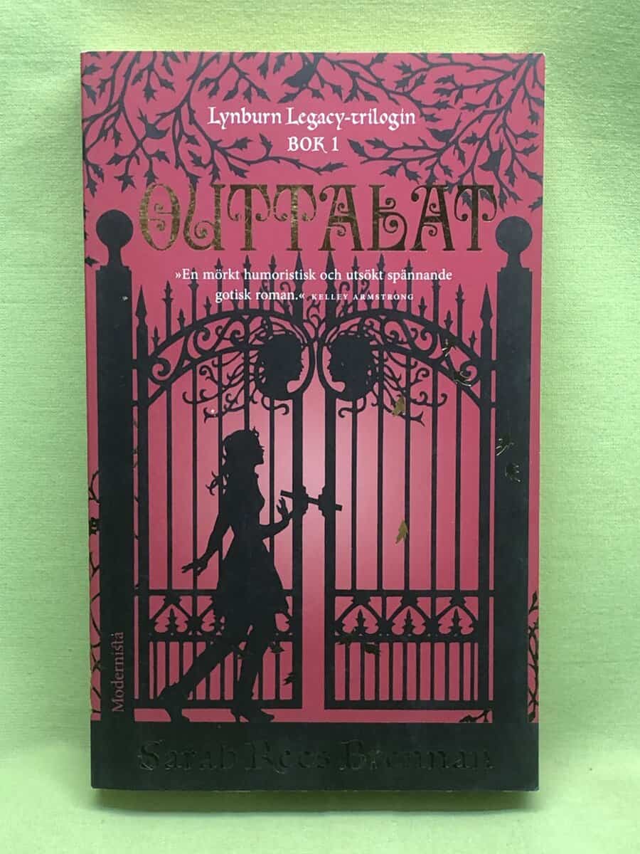 Sarah Rees Brennan : Outtalat