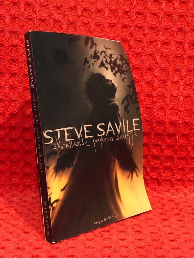 Savile, Steve ; Kristensson, Eugen : Skrattande pojkens skugga