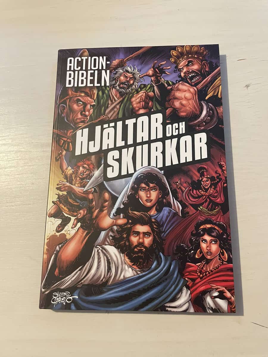 Sergio Cariello : Actionbibeln - hjältar och skurkar