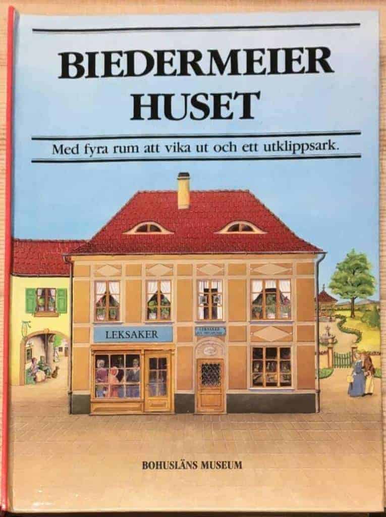 Siegmund, Therese ; Siegmund, Hubert ; Krahé, Hildegard ; Marzell, Alfred ; Lång, Öjevind : Biedermeierhuset - [med fyra rum att vika ut och ett utklippsark]