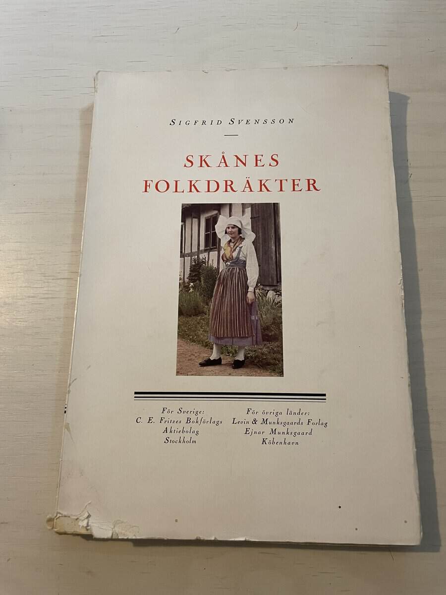 Sigfrid Svensson : Skånes folkdräkter
